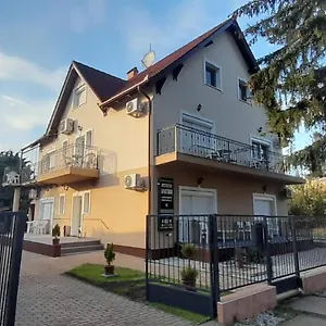 gbor-ron-apartment.hotels-hajduszoboszlo-hungary.com/
